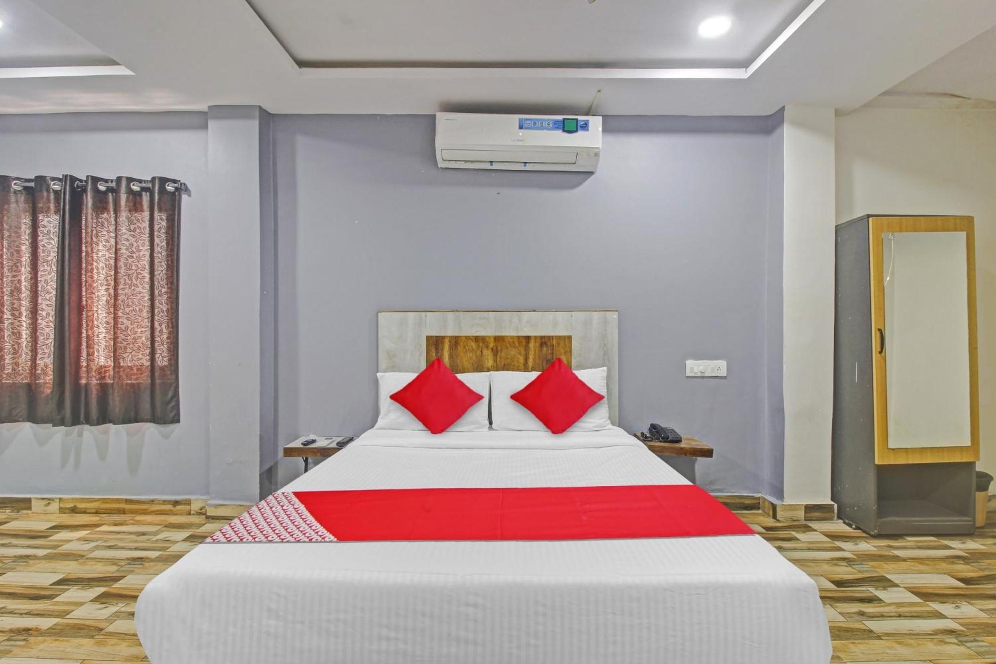 Super Hotel O Sri Sai Regency Haydarabad Dış mekan fotoğraf
