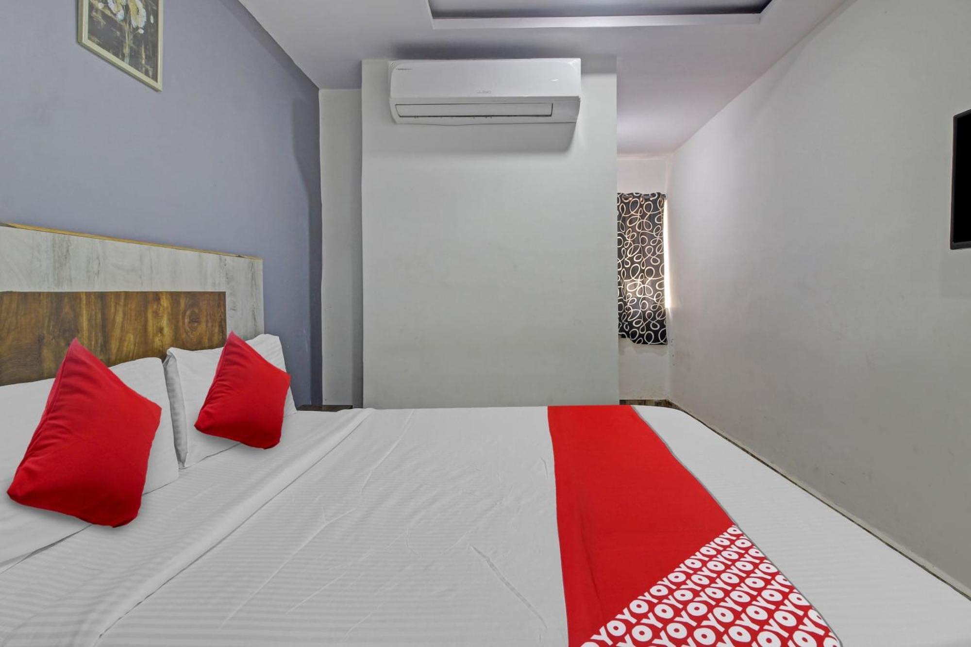 Super Hotel O Sri Sai Regency Haydarabad Dış mekan fotoğraf