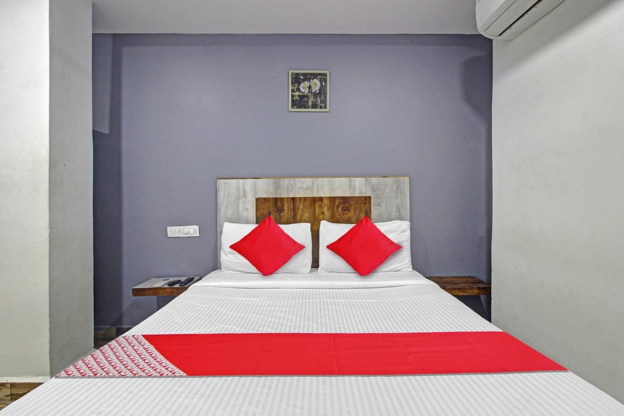 Super Hotel O Sri Sai Regency Haydarabad Dış mekan fotoğraf